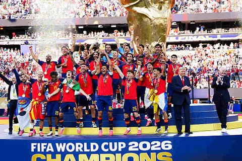 "ملوك كل العصور".. تعليق الصحف الإسبانية بعد فوز لاروخا بكأس العالم 2026